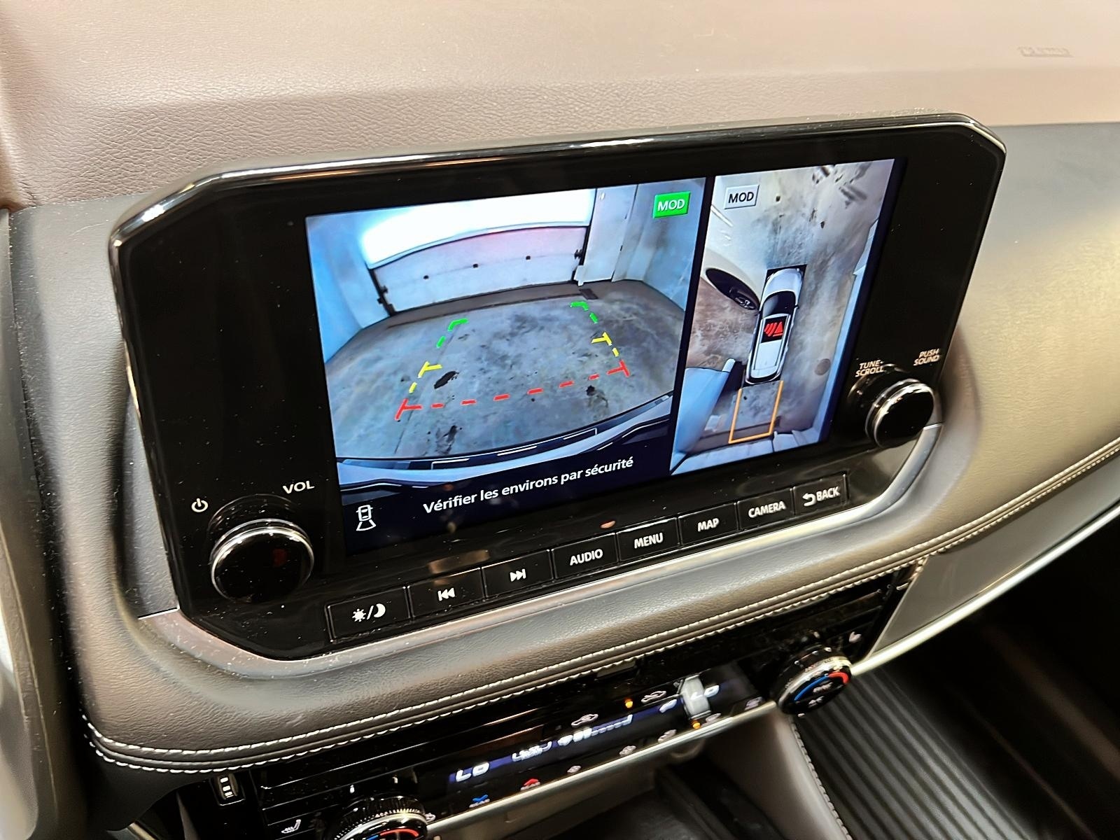 Nissan Rogue SL CUIR TOIT PANO NAV 4RM 2023 - image #18