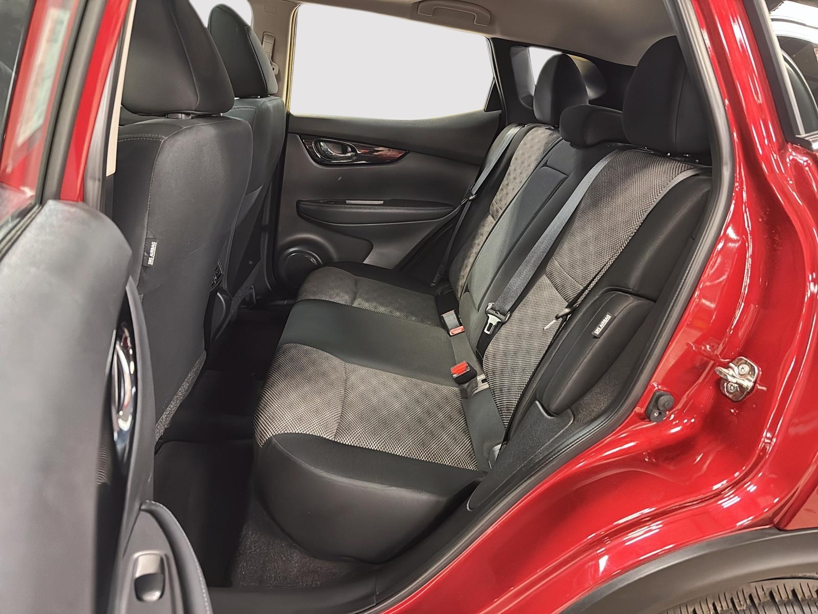 Nissan Qashqai SV TOIT 4RM 2023 - image #10