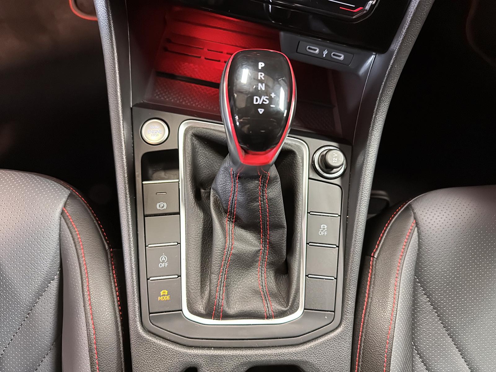 Volkswagen Jetta GLI AUTOBAHN CUIR TOIT NAV 2025 - image #15