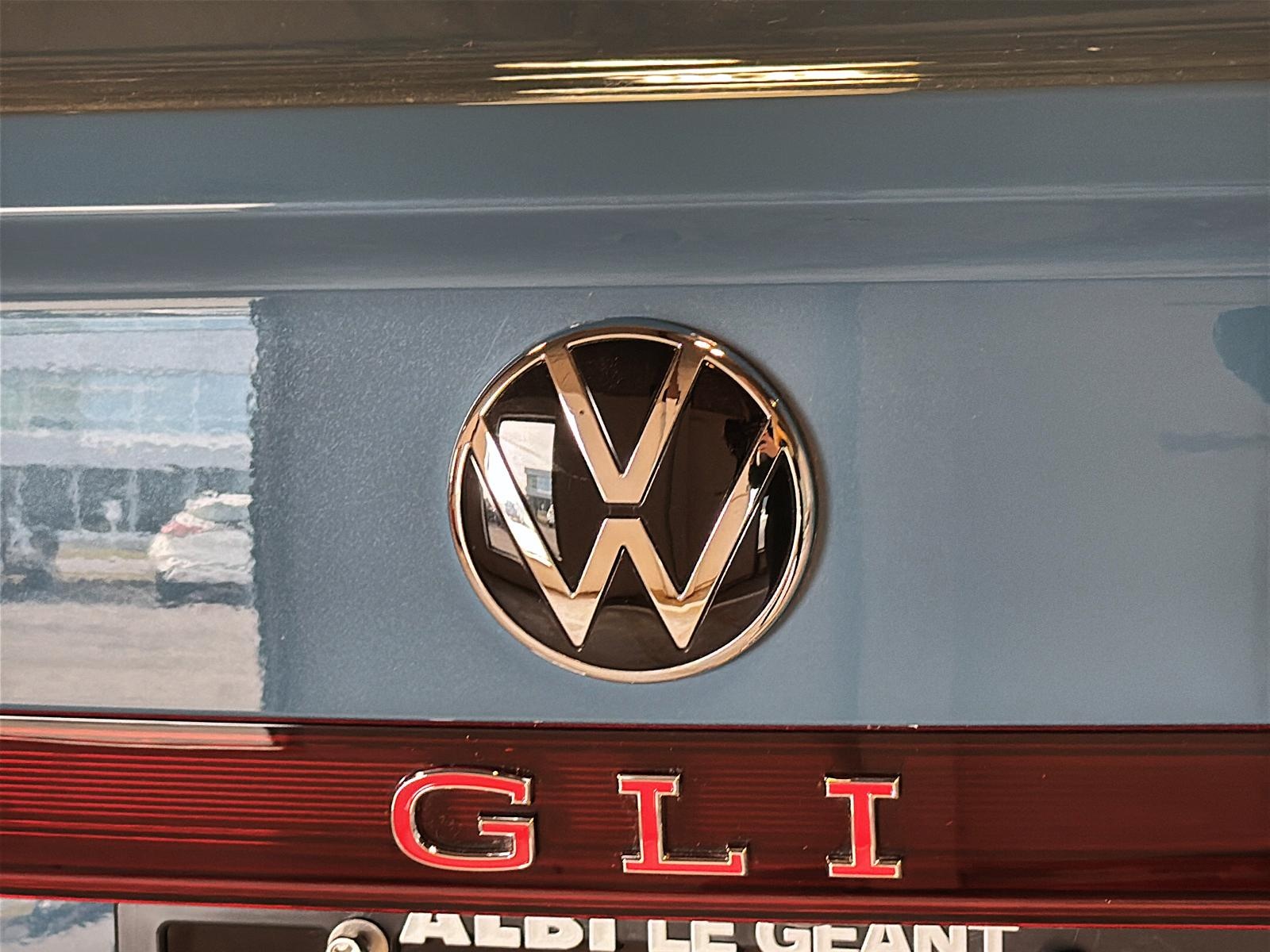 Volkswagen Jetta GLI AUTOBAHN CUIR TOIT NAV 2025 - image #30