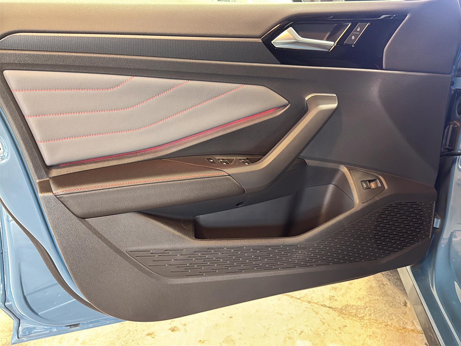 Volkswagen Jetta 2025 - Image #25