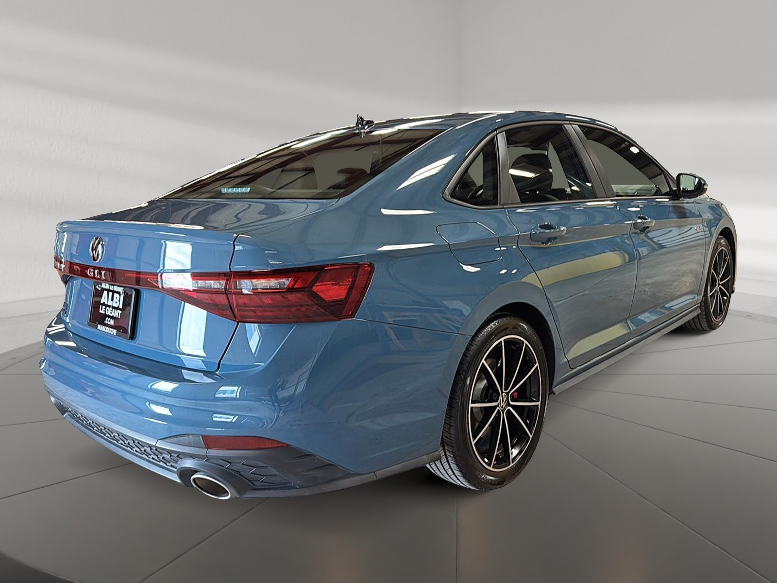 Volkswagen Jetta GLI AUTOBAHN CUIR TOIT NAV 2025 - image #4