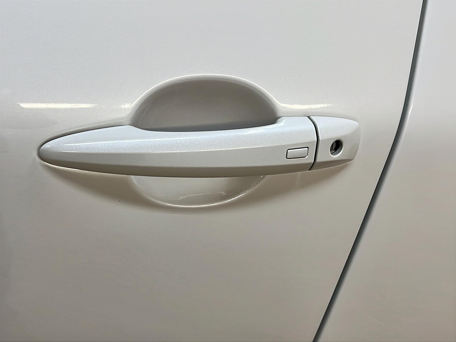 Nissan Rogue 2023 - Image #25