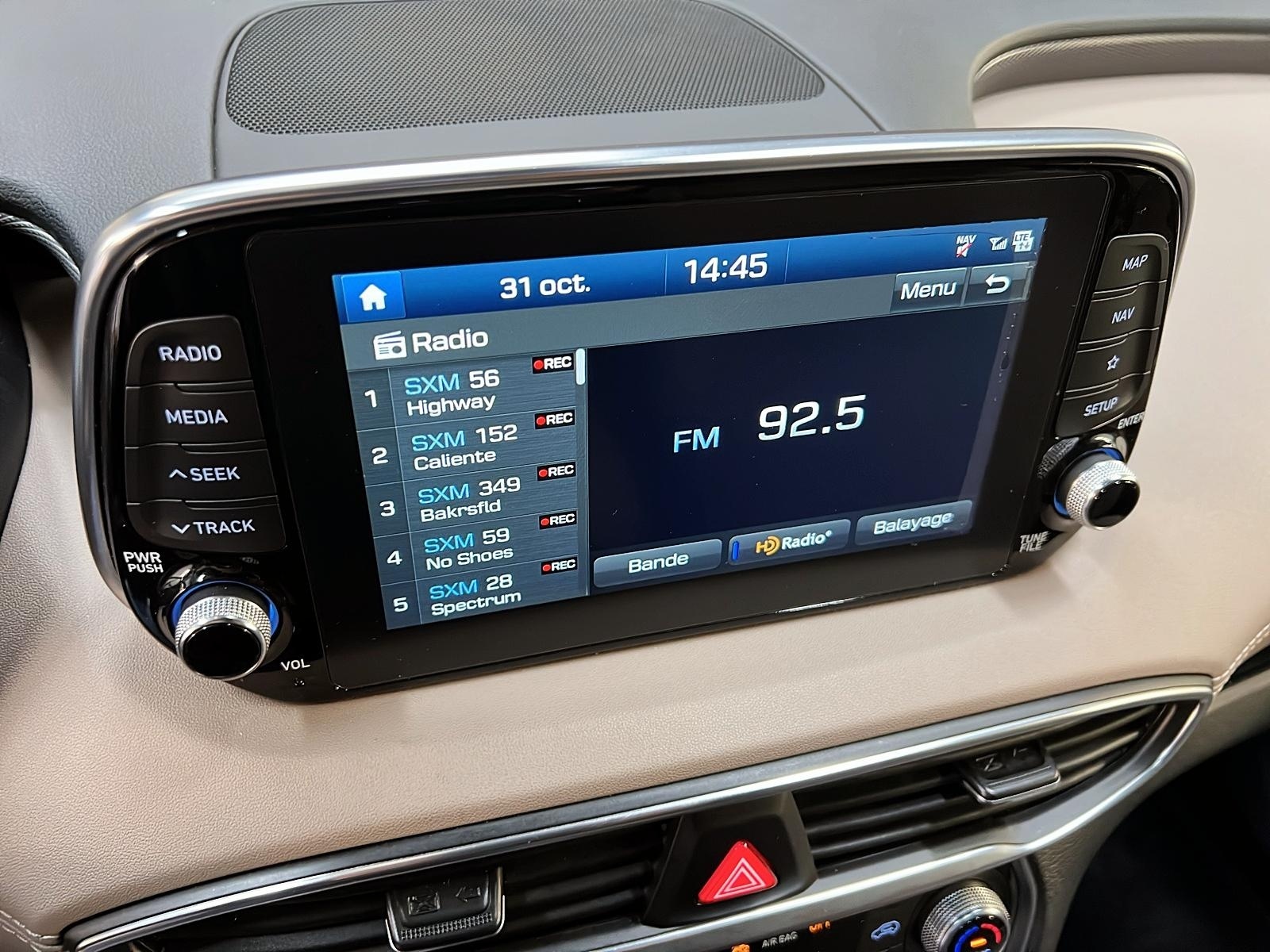 Hyundai Santa Fe ULTIMATE CUIR TOIT PANO NAV 4RM 2019 - image #17