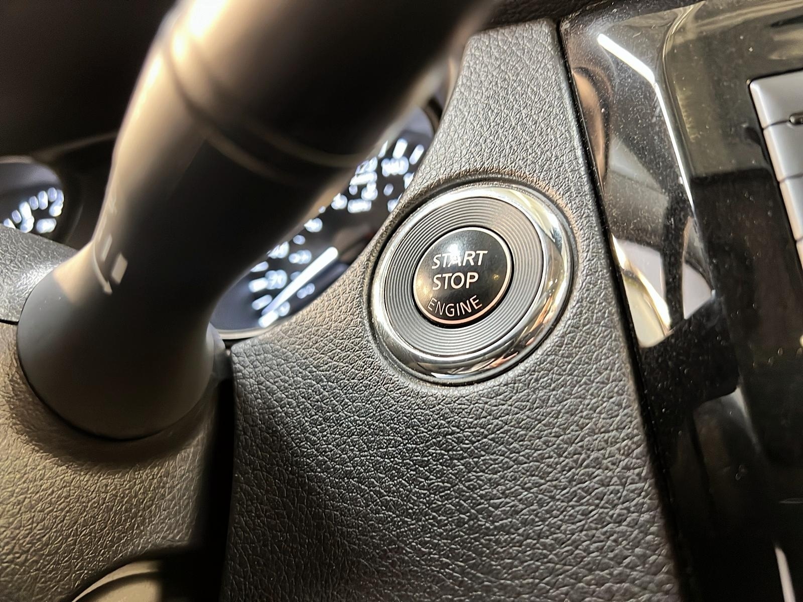 Nissan Qashqai SV TOIT 4RM 2019 - image #19