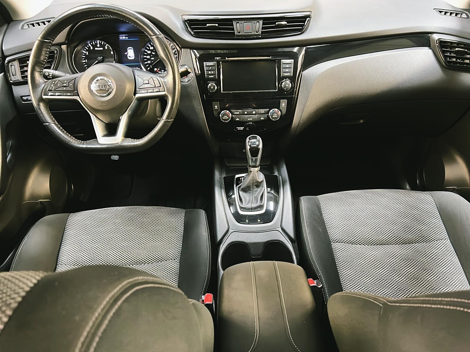 Nissan Qashqai SV TOIT 4RM 2019 - image #11