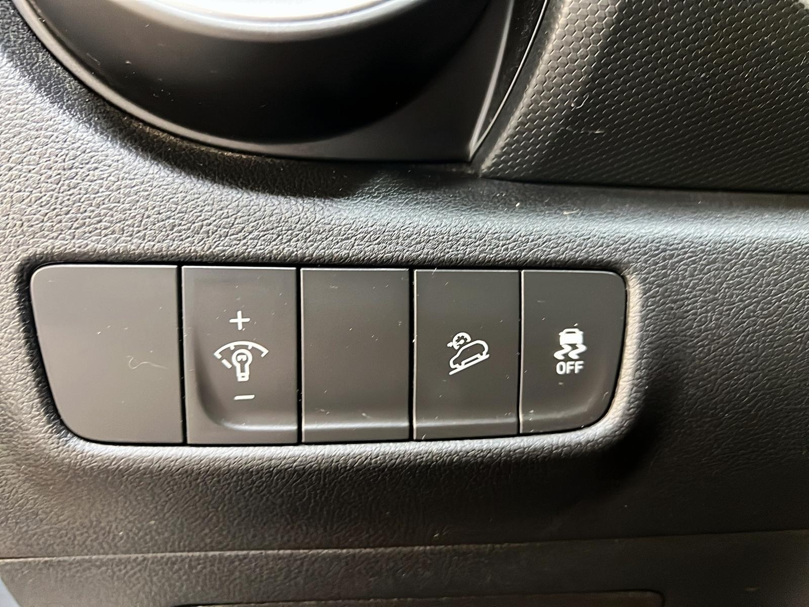 Hyundai Kona PREFERRED 2023 - image #20