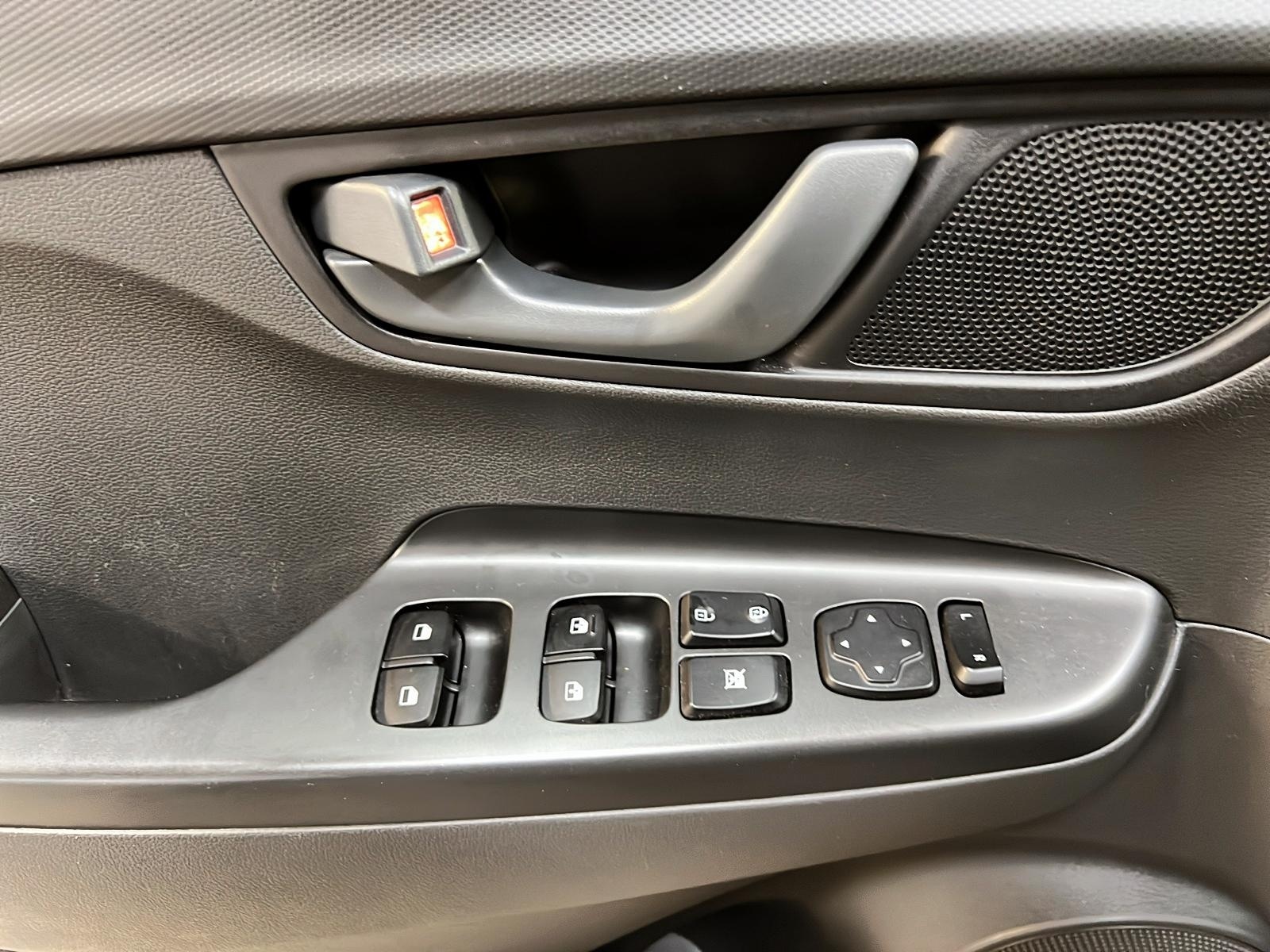 Hyundai Kona PREFERRED 2023 - image #21