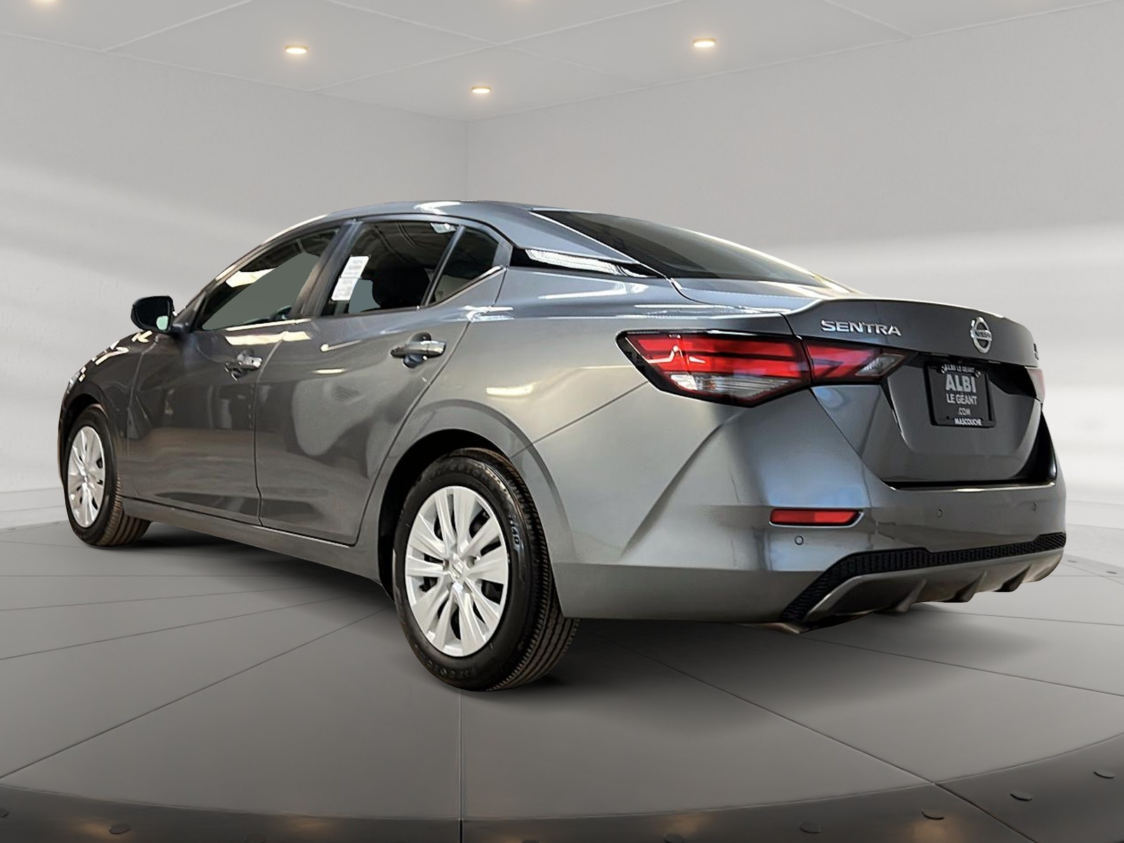 Nissan Sentra S PLUS 2023 - image #6