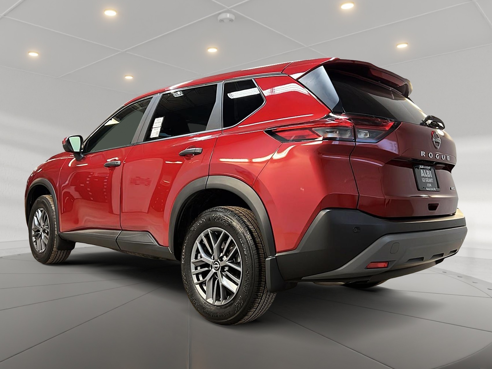 Nissan Rogue S 4RM 2023 - image #6