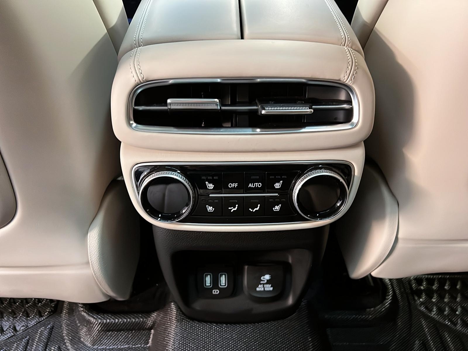 Genesis GV80 PRESTIGE 3.5T CUIR TOIT NAV 4RM 2024 - image #12