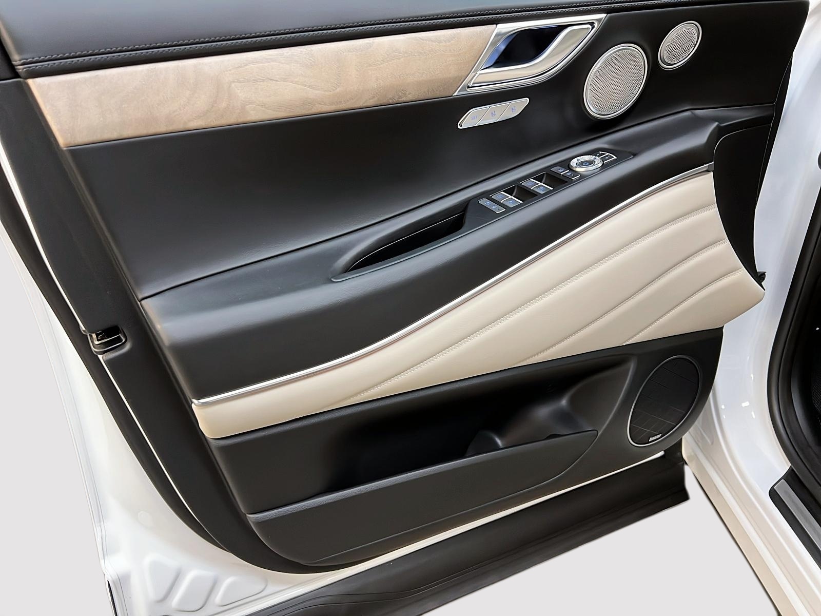 Genesis GV80 PRESTIGE 3.5T CUIR TOIT NAV 4RM 2024 - image #27