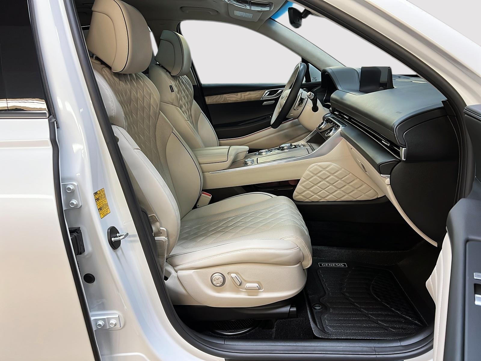 Genesis GV80 PRESTIGE 3.5T CUIR TOIT NAV 4RM 2024 - image #8