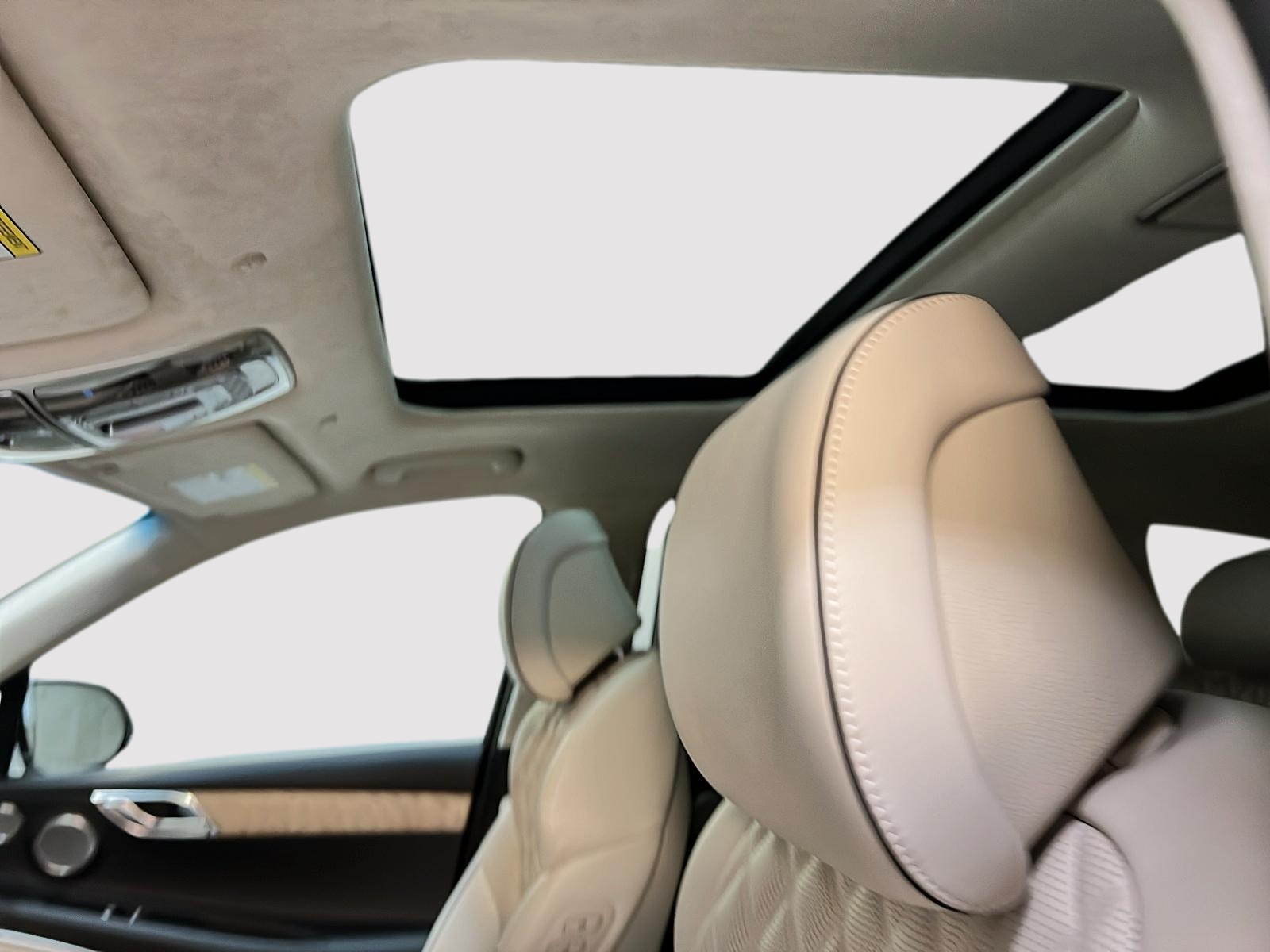 Genesis GV80 PRESTIGE 3.5T CUIR TOIT NAV 4RM 2024 - image #10