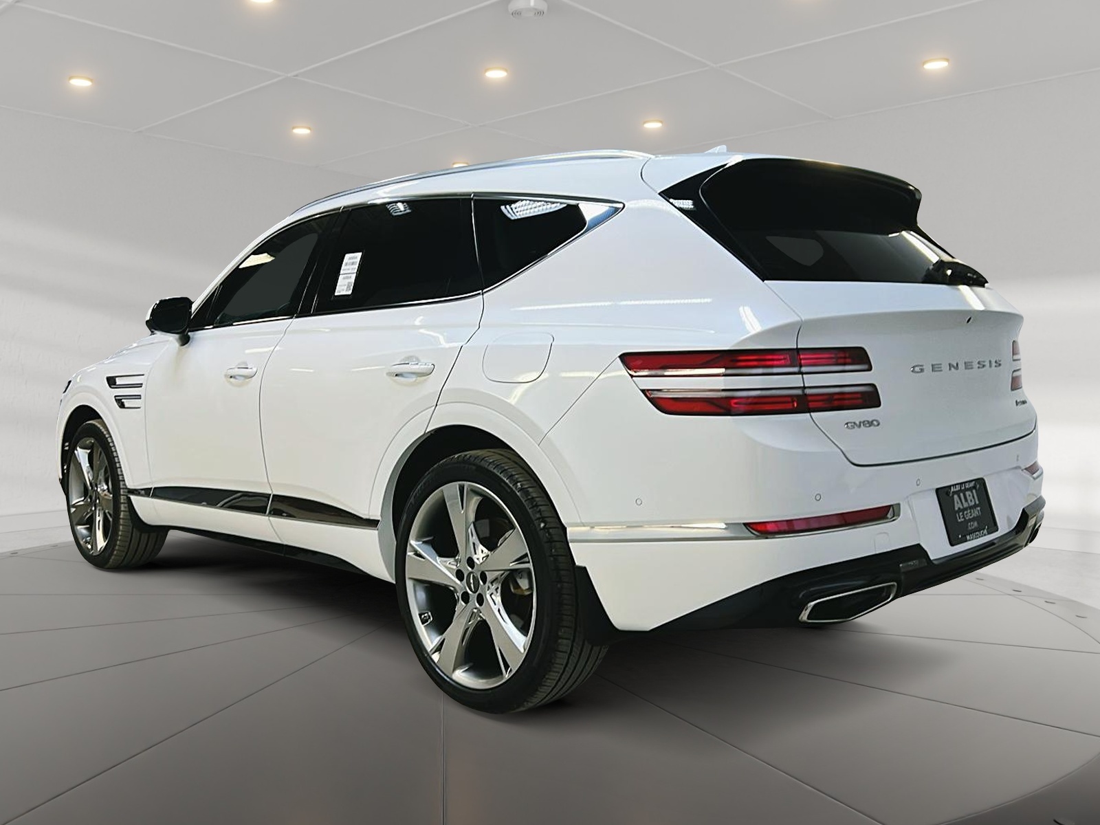 Genesis GV80 PRESTIGE 3.5T CUIR TOIT NAV 4RM 2024 - image #6