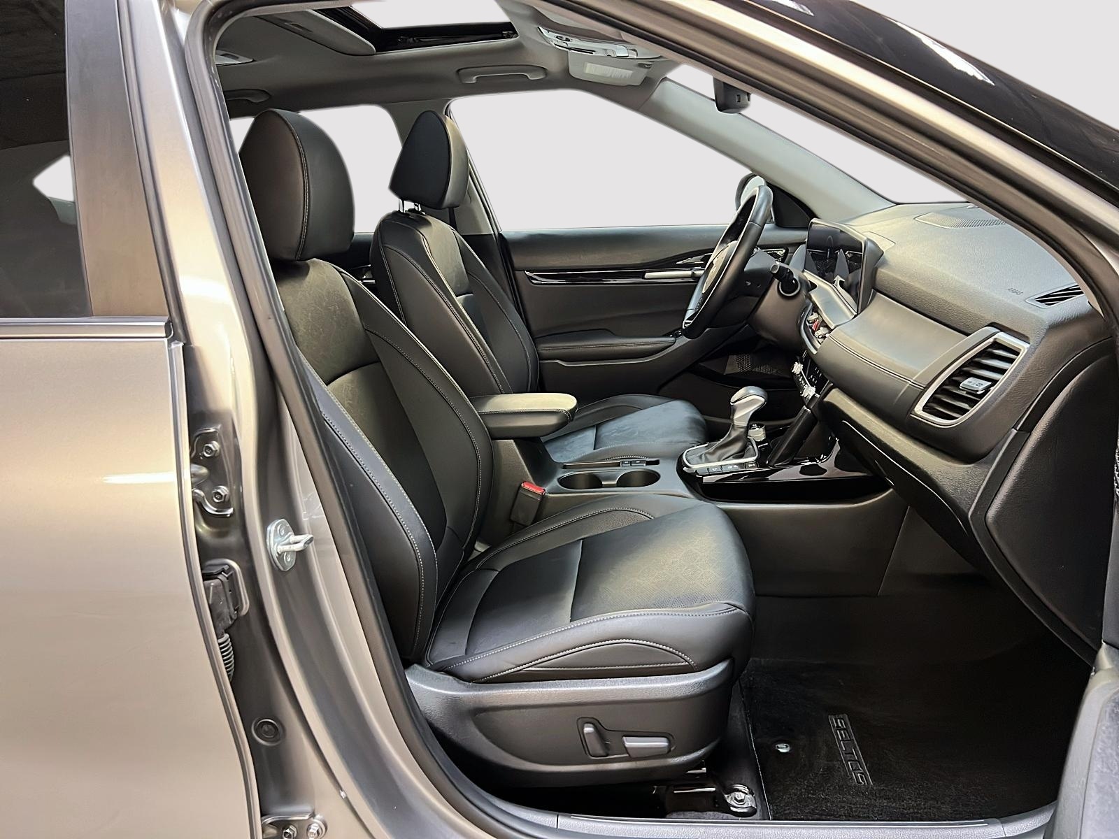 Kia SELTOS EX PREMIUM CUIR TOIT NAV 4RM 2024 - image #8