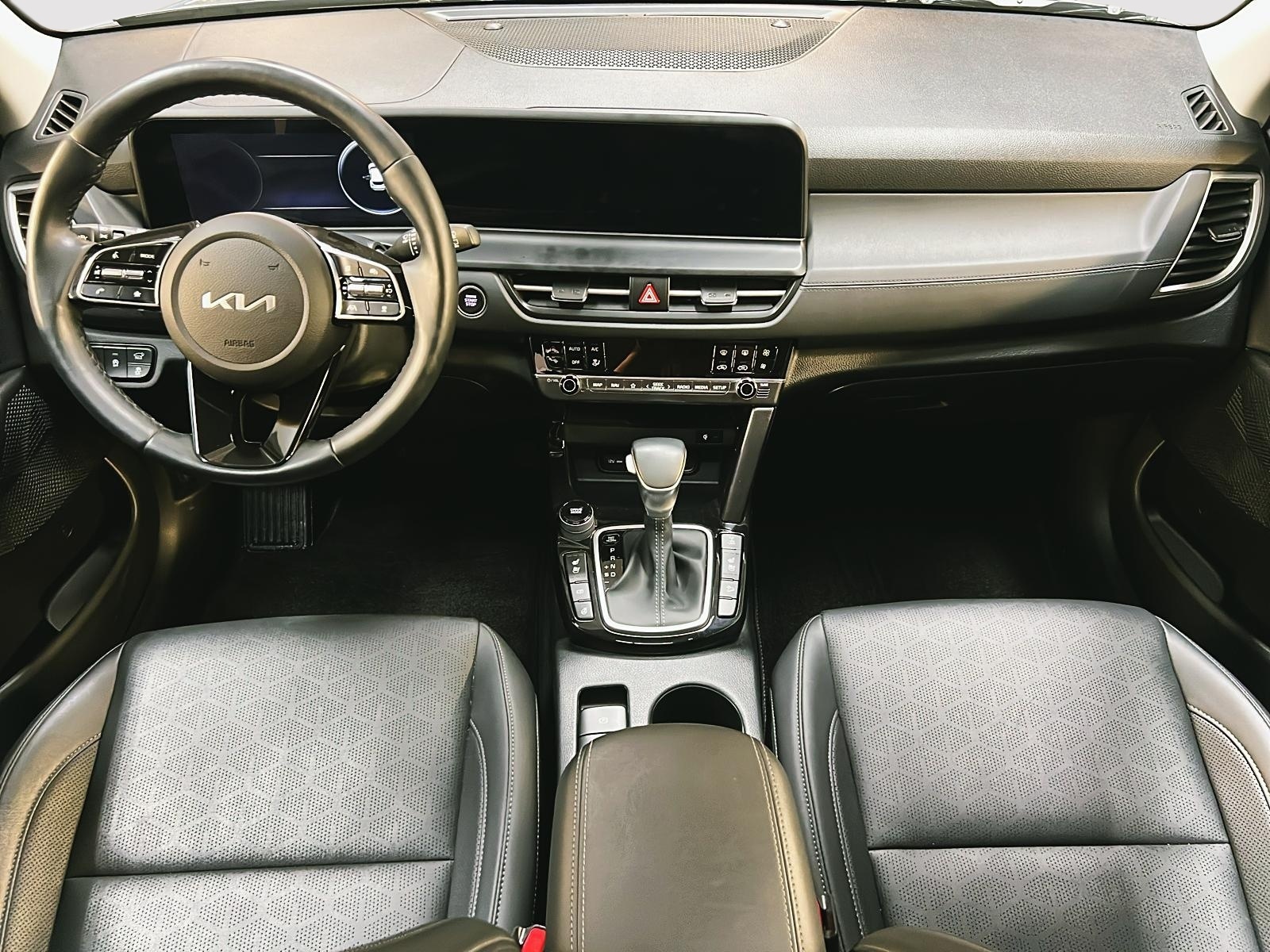 Kia SELTOS EX PREMIUM CUIR TOIT NAV 4RM 2024 - image #11
