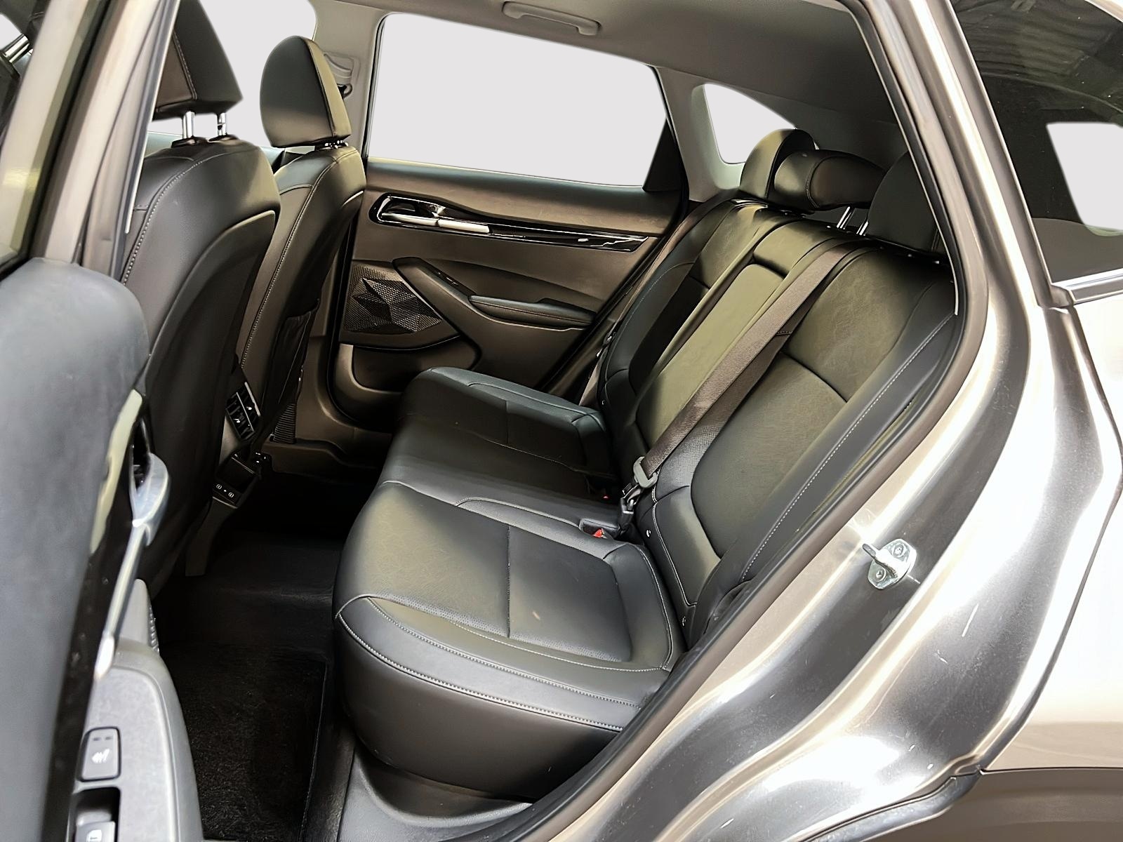 Kia SELTOS EX PREMIUM CUIR TOIT NAV 4RM 2024 - image #10