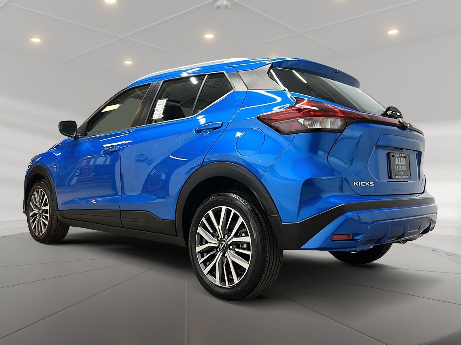 Nissan KICKS PLAY SV 2025 — photo 6