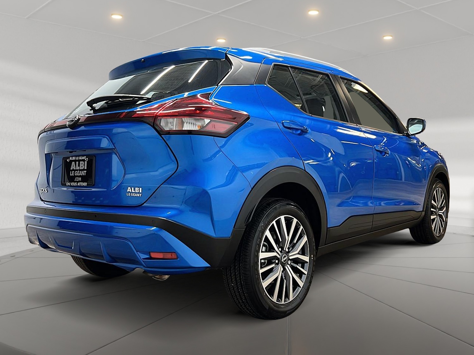 Nissan KICKS PLAY SV 2025 — photo 4