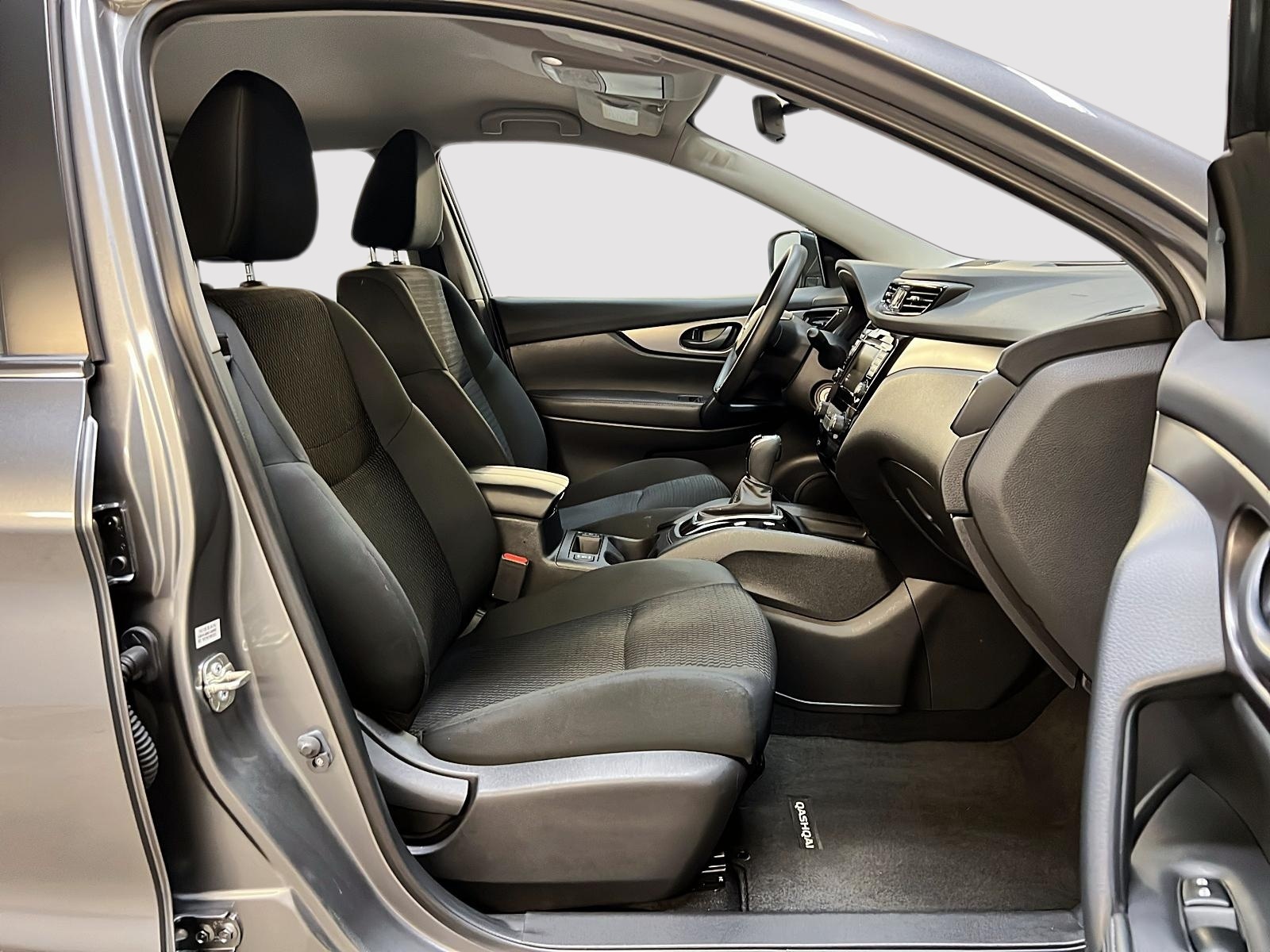 Nissan Qashqai S 4RM 2023 - image #8