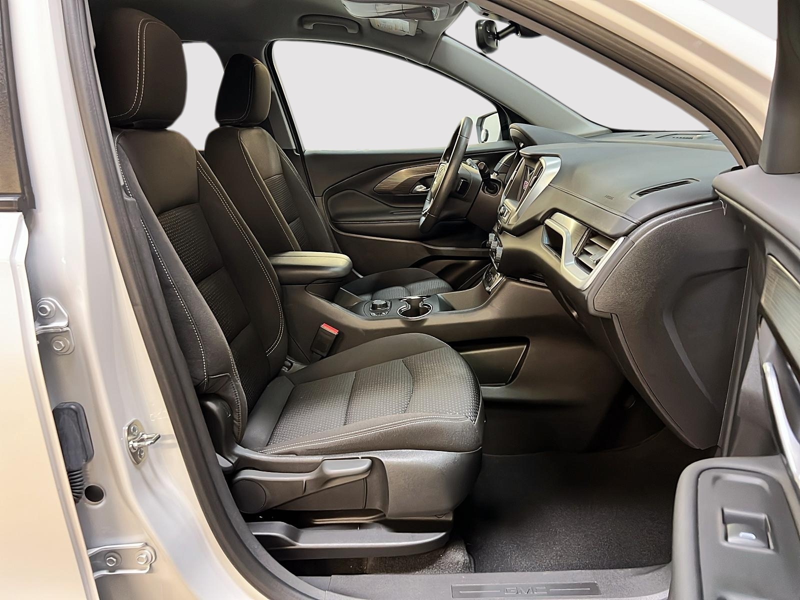 GMC Terrain 2024 - Image #8
