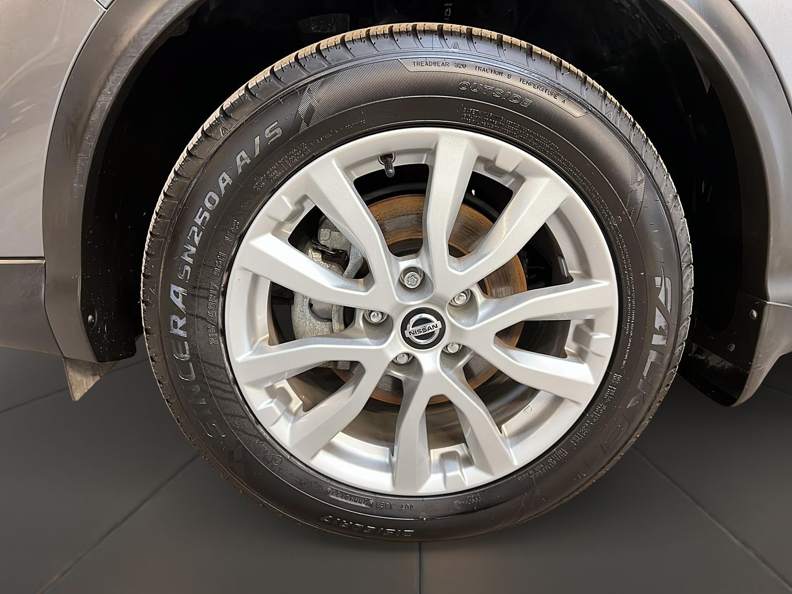 Nissan Qashqai SV TOIT 4RM 2023 - image #28