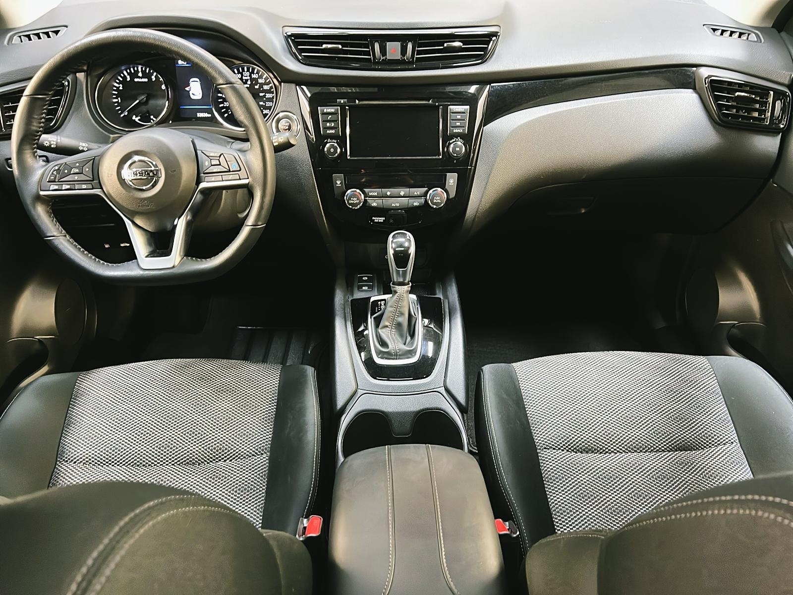 Nissan Qashqai SV TOIT 4RM 2023 - image #11