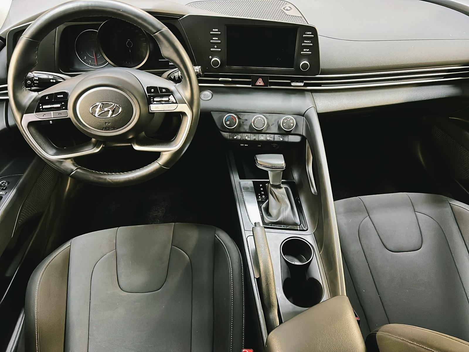Hyundai Elantra 2023 - Image #10