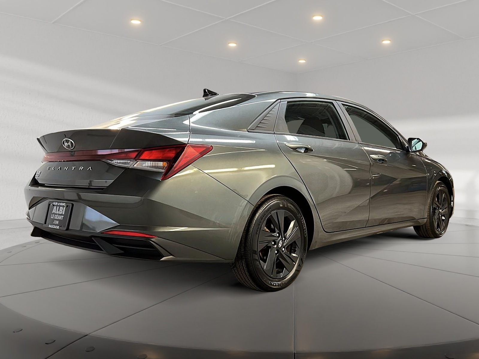 Hyundai Elantra 2023 - Image #4