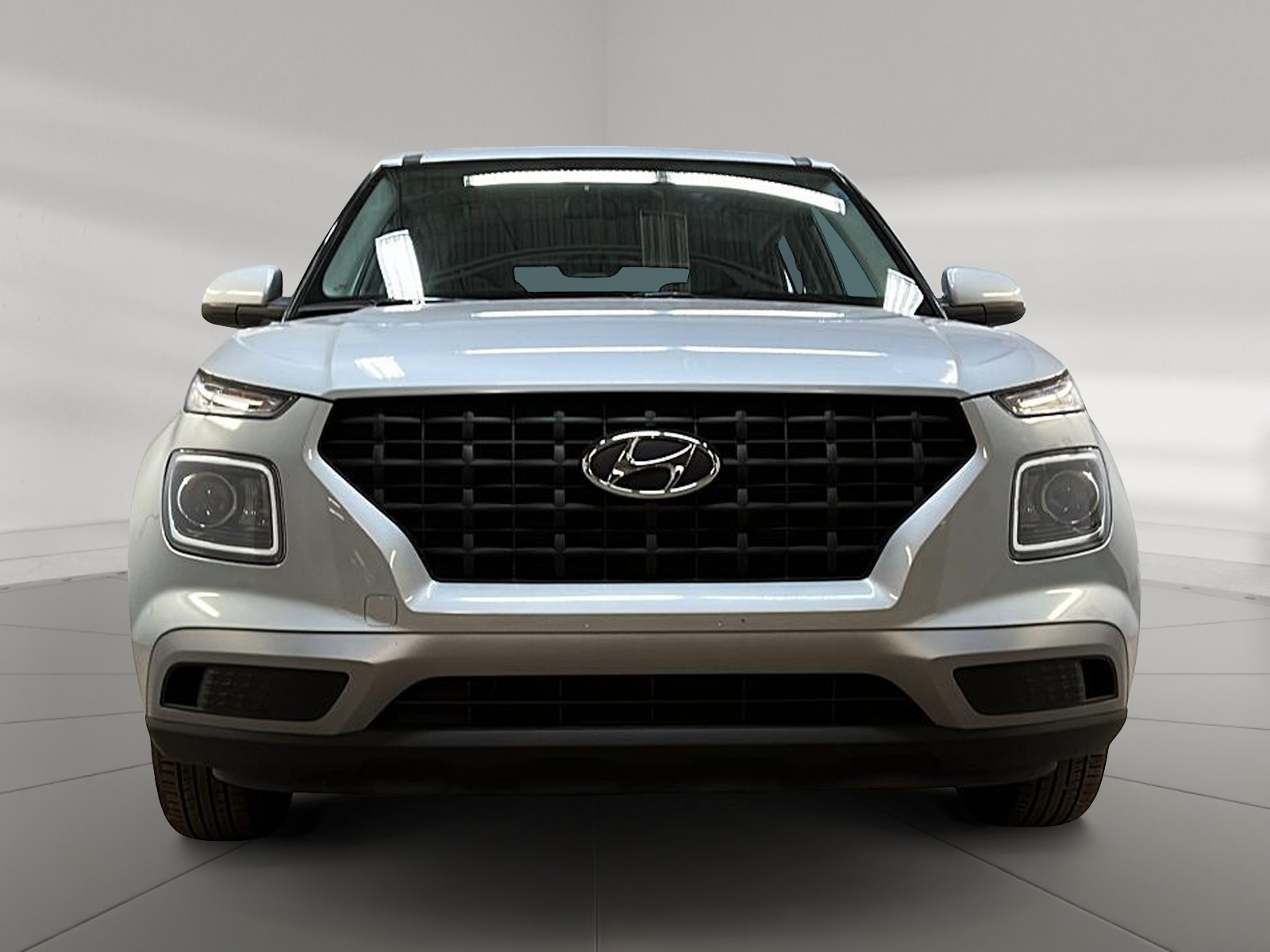Hyundai Venue ESSENTIEL 2022 - image #2