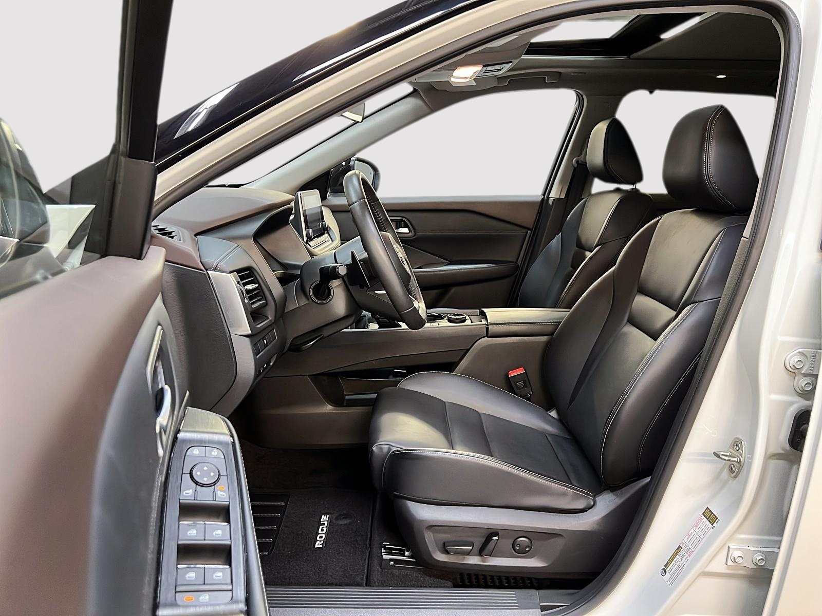 Nissan Rogue SV MIDNIGHT CUIR TOIT PANO 4RM 2023 - image #7