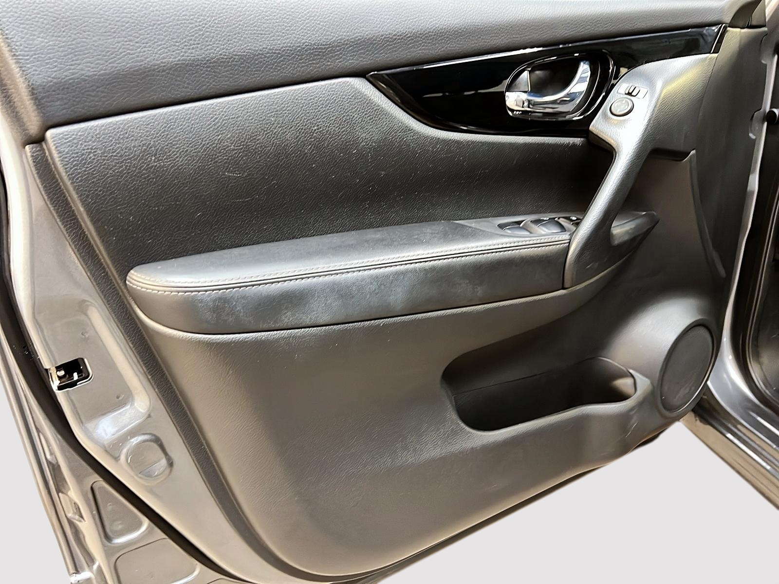 Nissan Qashqai 2023 - Image #24
