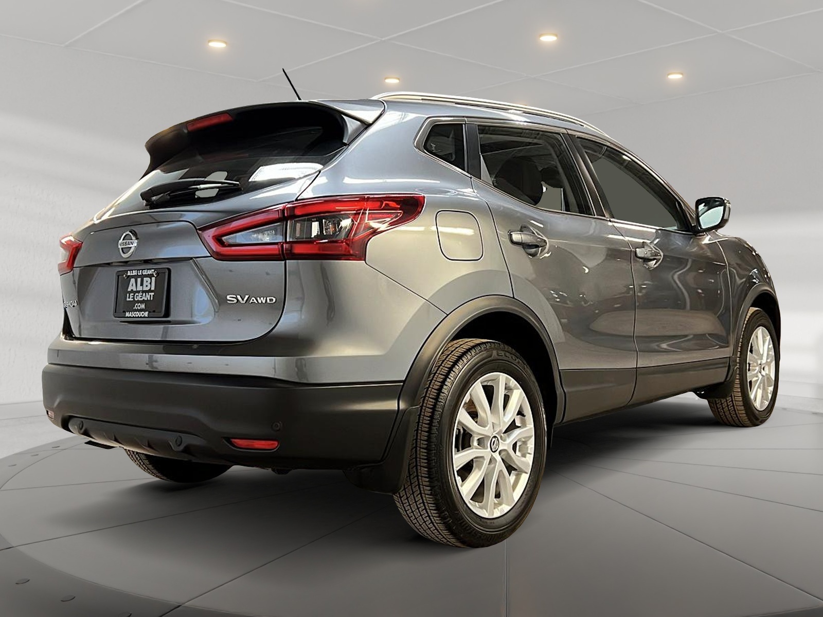 Nissan Qashqai SV TOIT 4RM 2023 - image #4