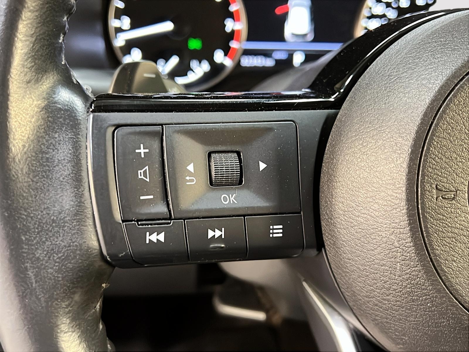 Nissan Rogue SL CUIR TOIT PANO NAV 4RM 2023 - image #23