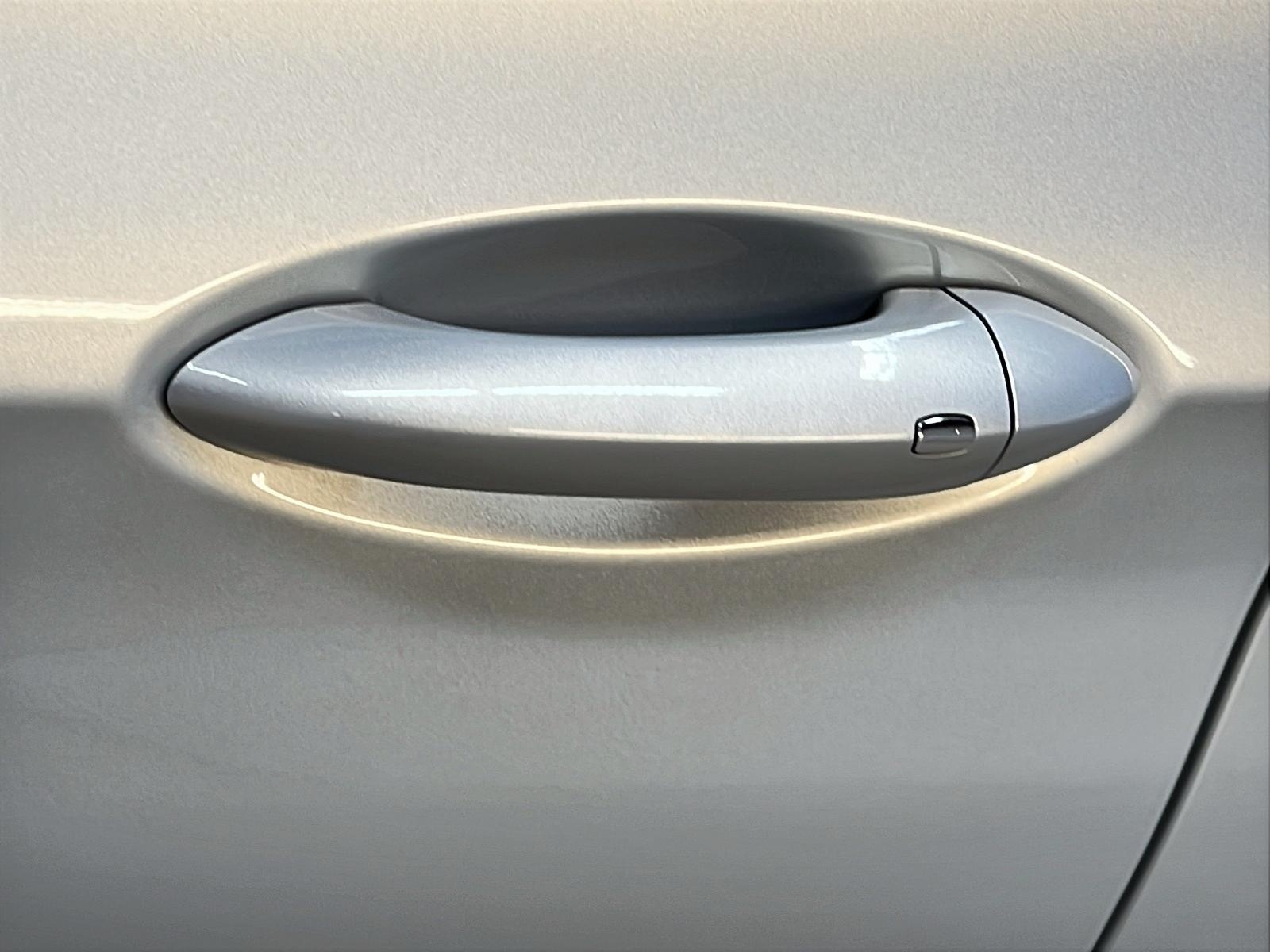 Chevrolet Bolt EV 1LT 2023 - image #24