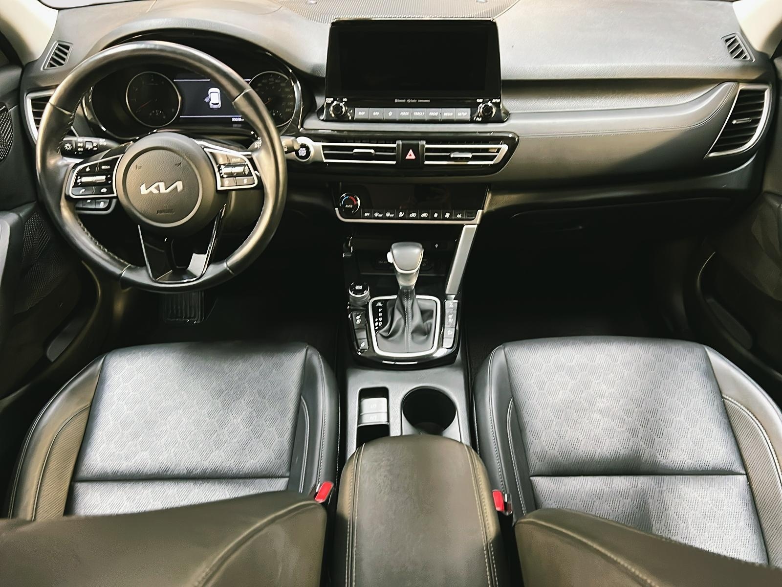 Kia SELTOS EX PREMIUM CUIR TOIT NAV 4RM 2022 - image #11