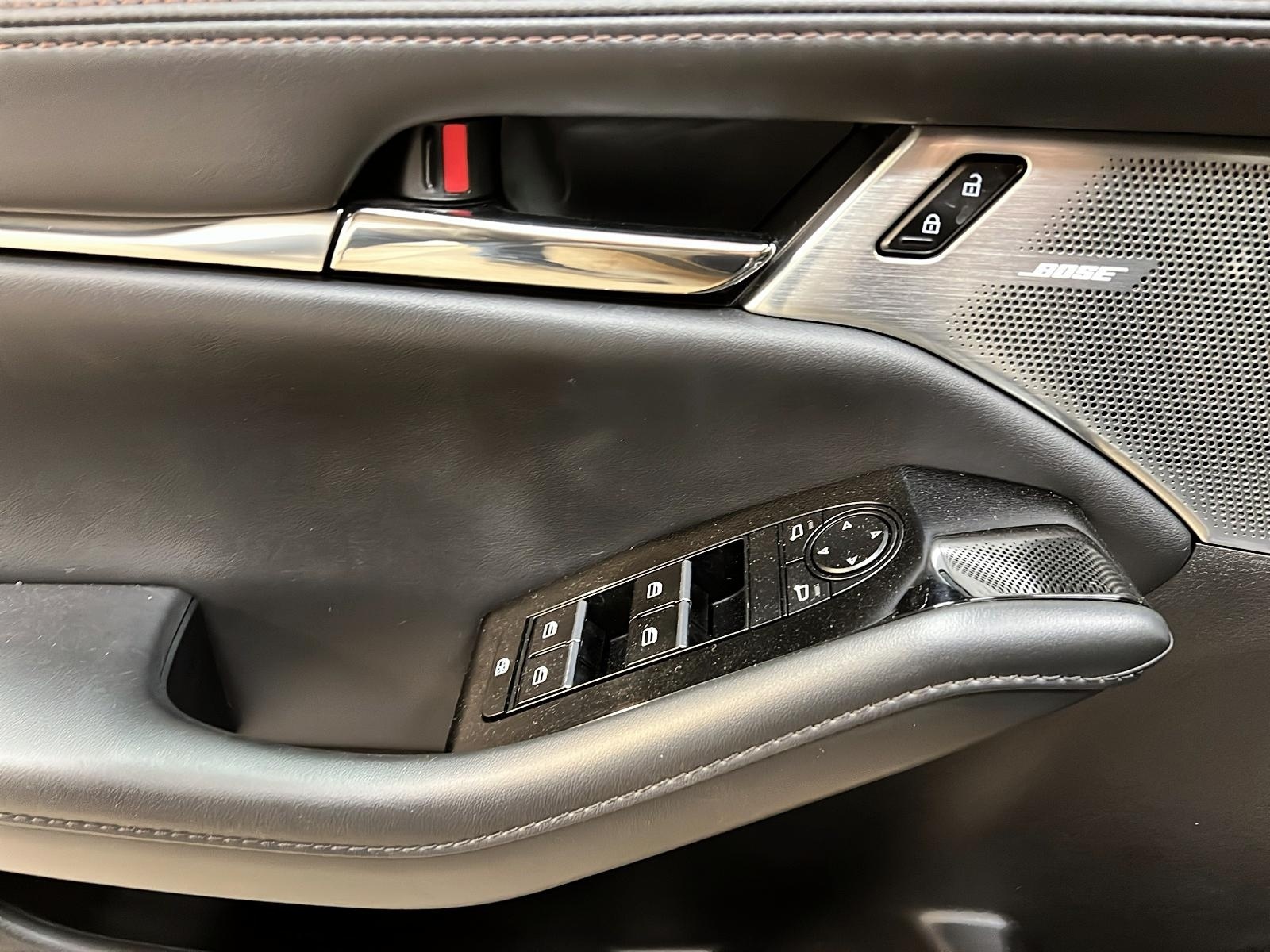 Mazda Mazda3 GT CUIR TOIT NAV 4RM 2022 - image #23