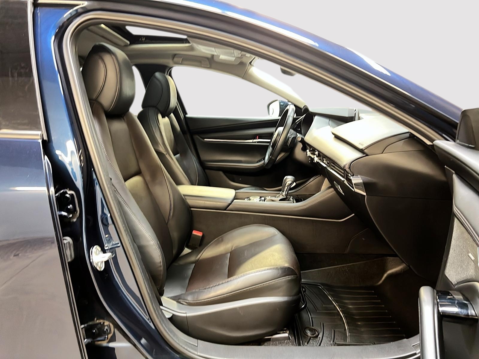 Mazda Mazda3 2022 - Image #8