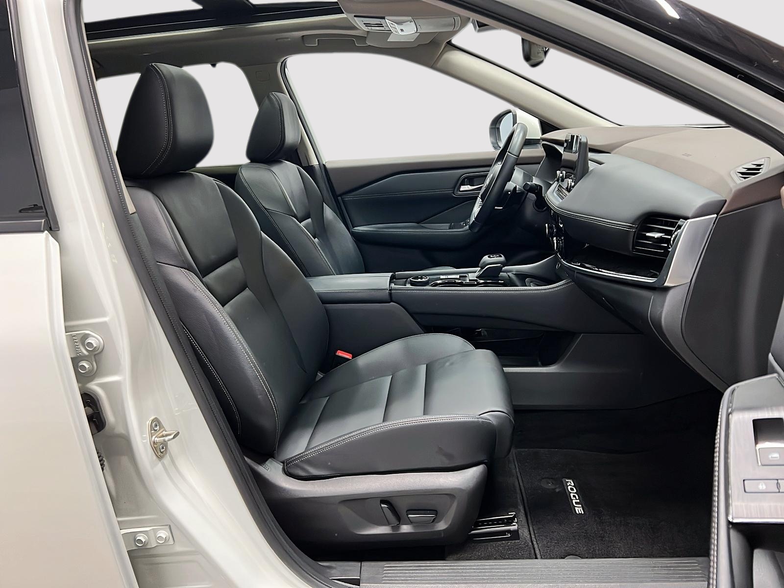 Nissan Rogue SL CUIR TOIT PANO NAV 4RM 2023 — photo 8