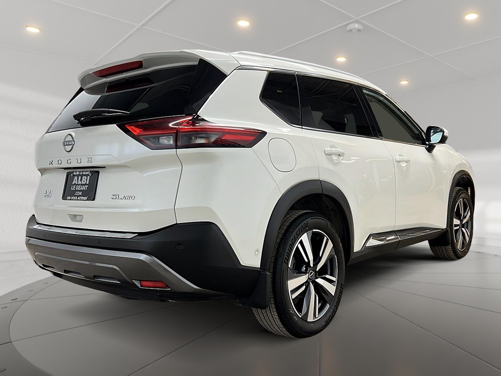 Nissan Rogue SL CUIR TOIT PANO NAV 4RM 2023 — photo 4