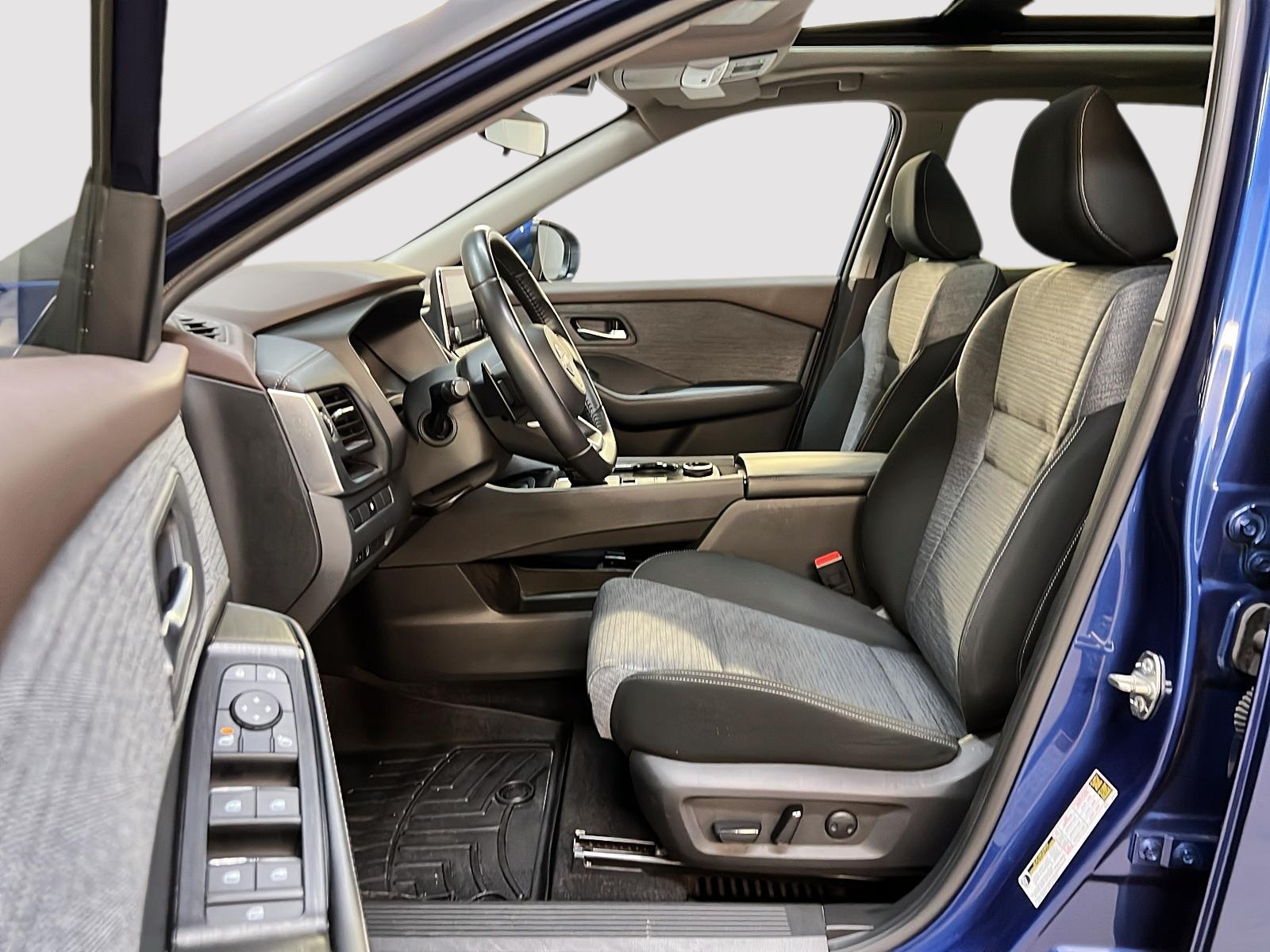 Nissan Rogue SV TOIT PANO 4RM 2023 — photo 7