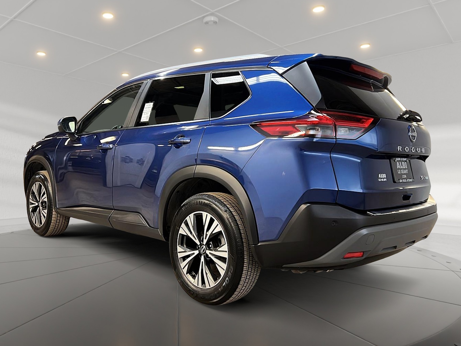 Nissan Rogue SV TOIT PANO 4RM 2023 — photo 6