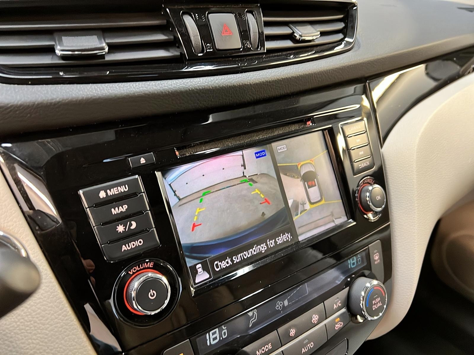 Nissan Qashqai SL CUIR TOIT NAV 4RM 2023 - image #18