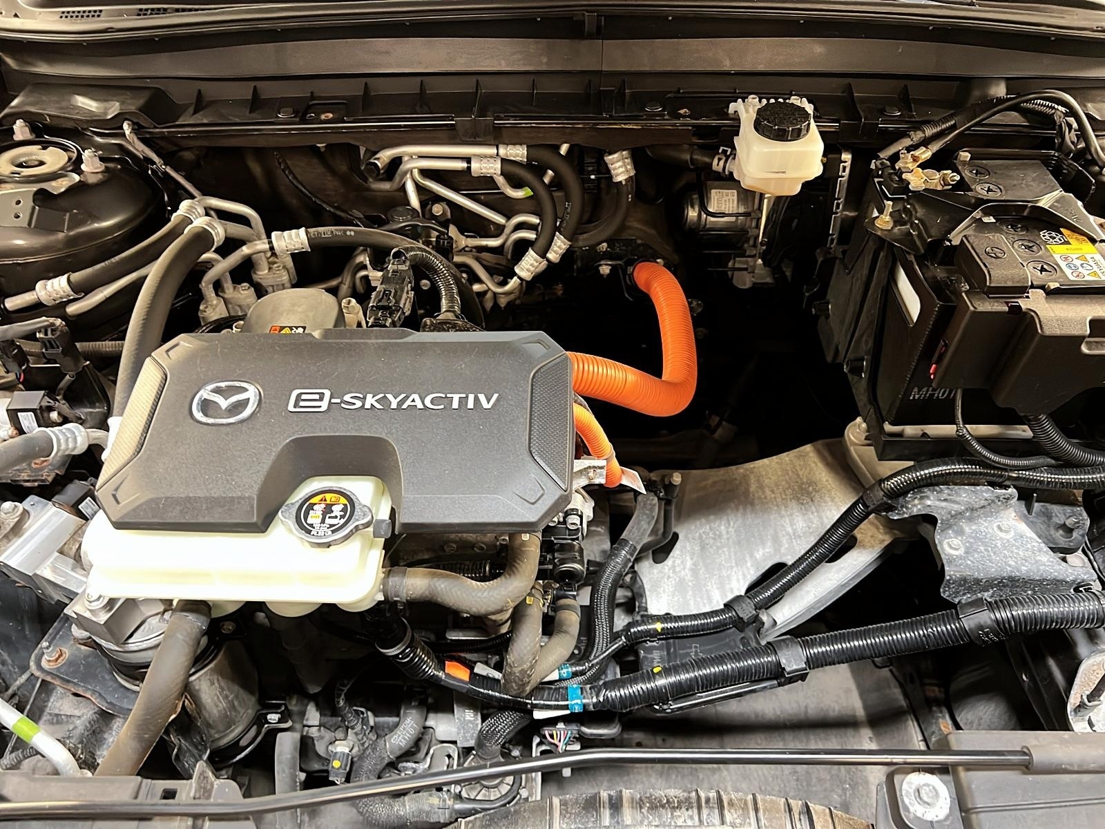 Mazda MX-30 2022 - Image #11