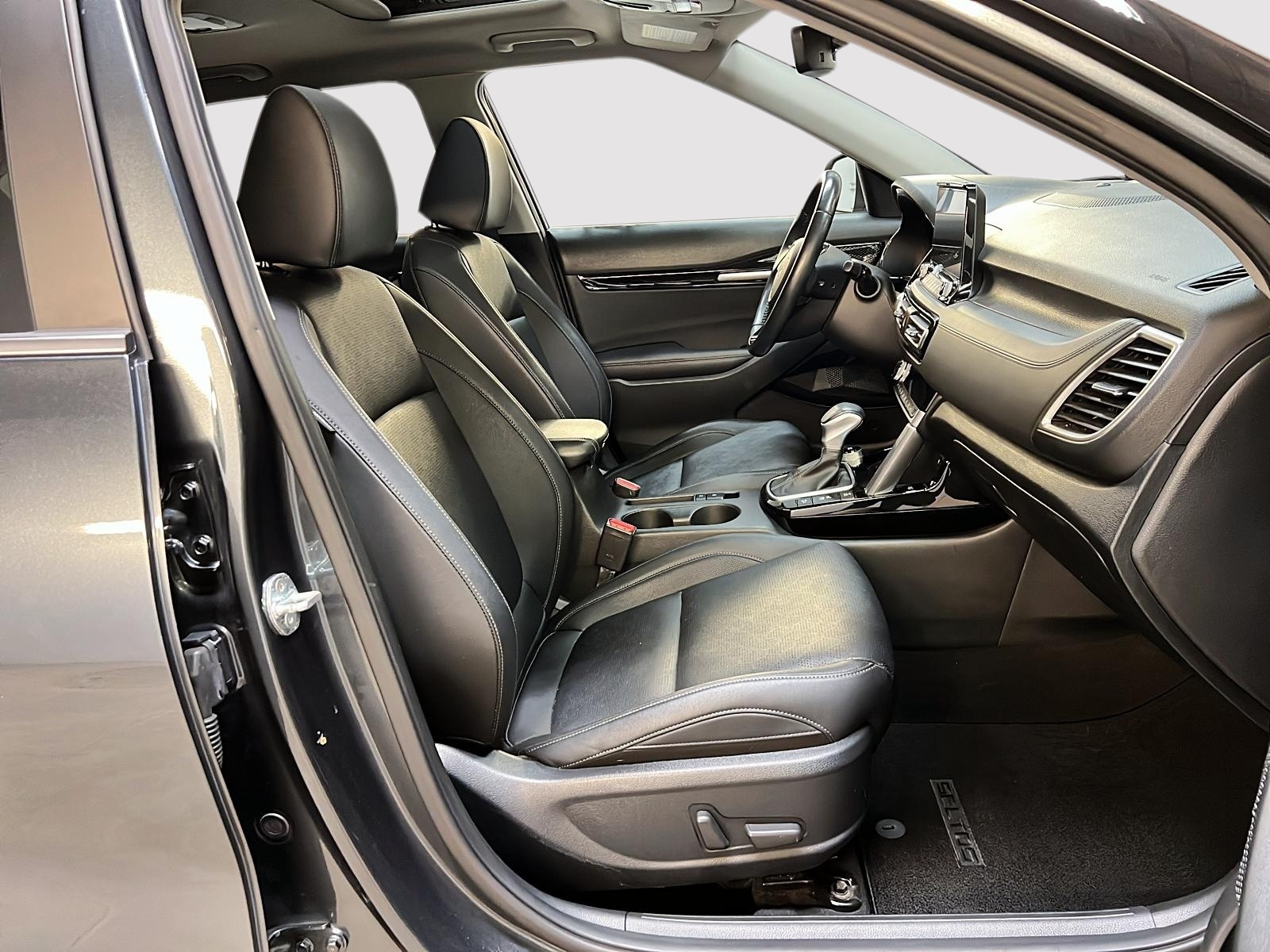 Kia SELTOS EX PREMIUM CUIR TOIT NAV 4RM 2023 - image #8