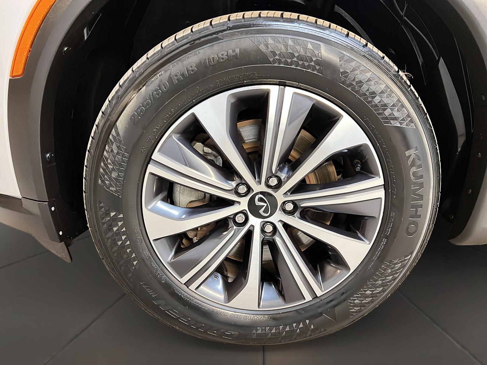 Infiniti QX60 PURE CUIR TOIT PANO 4RM 2023 - image #32