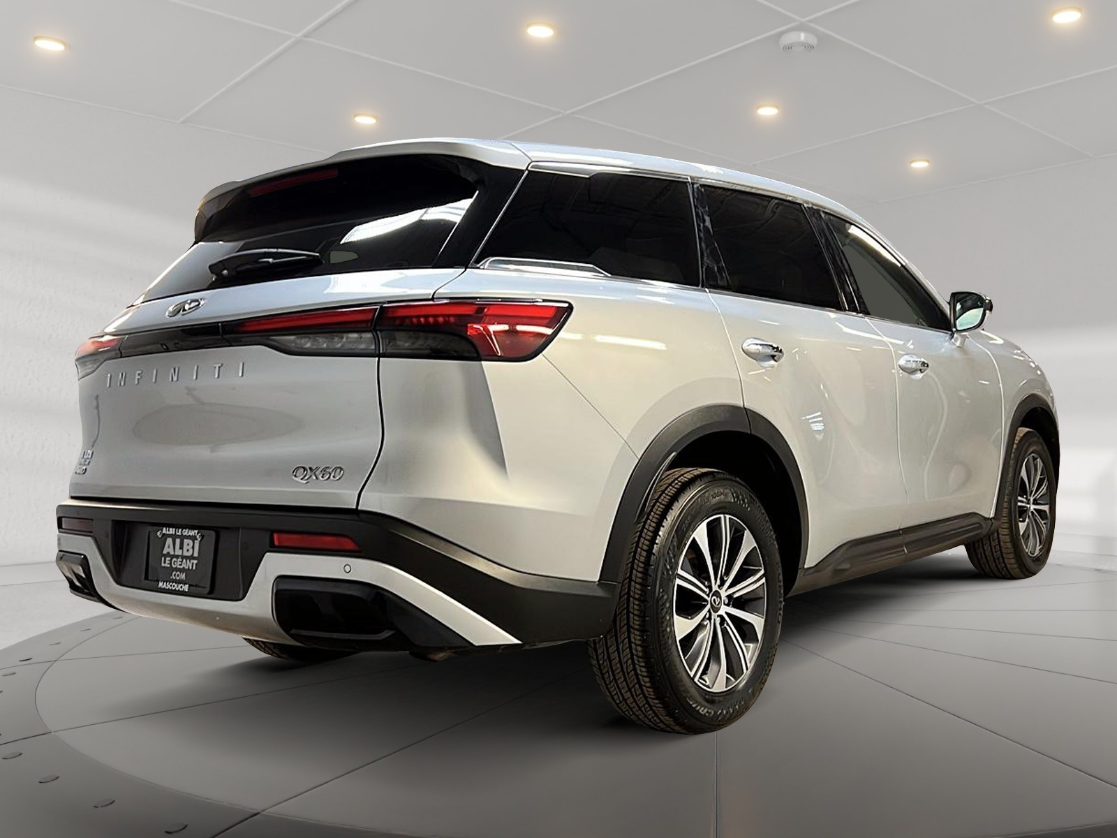 Infiniti QX60 PURE CUIR TOIT PANO 4RM 2023 - image #4