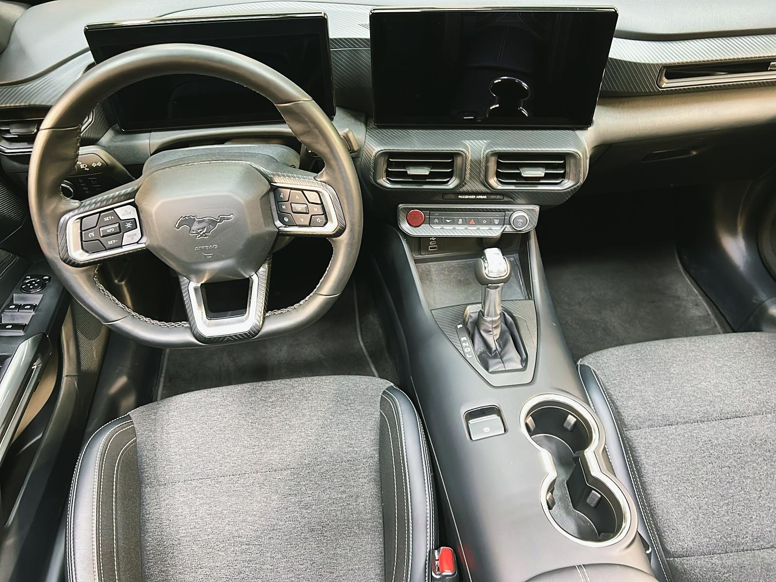 Ford Mustang ECOBOOST CONVERTIBLE 2024 - image #13