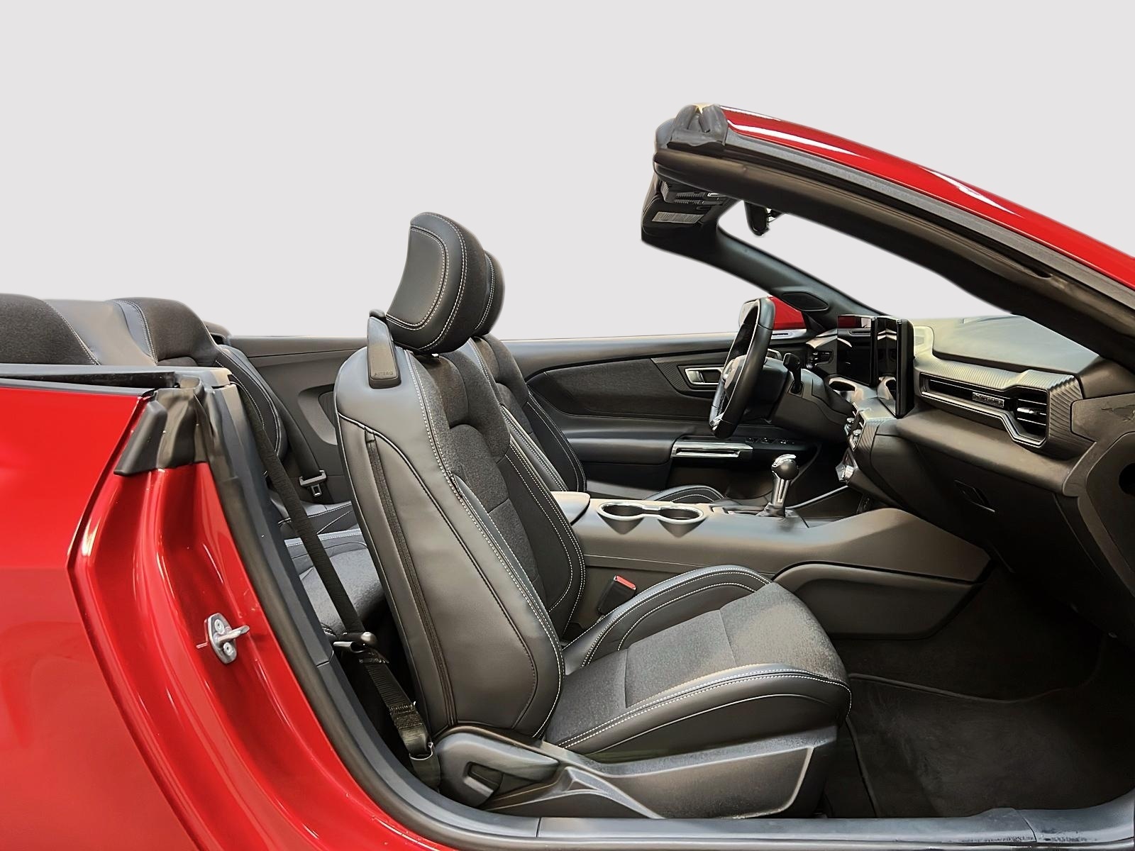 Ford Mustang ECOBOOST CONVERTIBLE 2024 - image #11